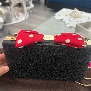 Kate Spade x Disney collob Minnie clutch
